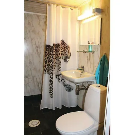Vakantiehuis Stunning In With Kitchen